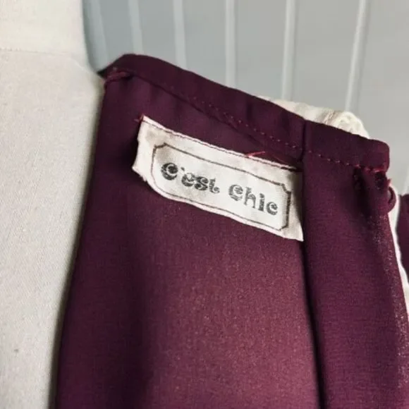 Vintage Blouse Maroon Sheer‎ Size Small Tie Neck Cream Collar Button C’est Chic - Picture 12 of 16